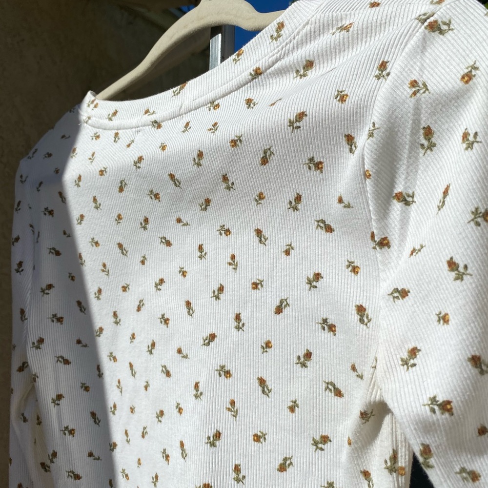 Forever 21 floral long sleeve